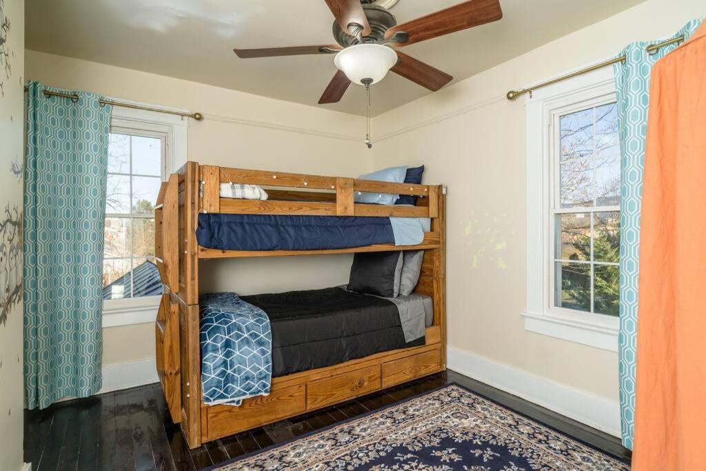 Dog And Family Friendly 4Br W Wifi And Fenced Yard By Zen Living Short Term Rental Luray Exterior foto